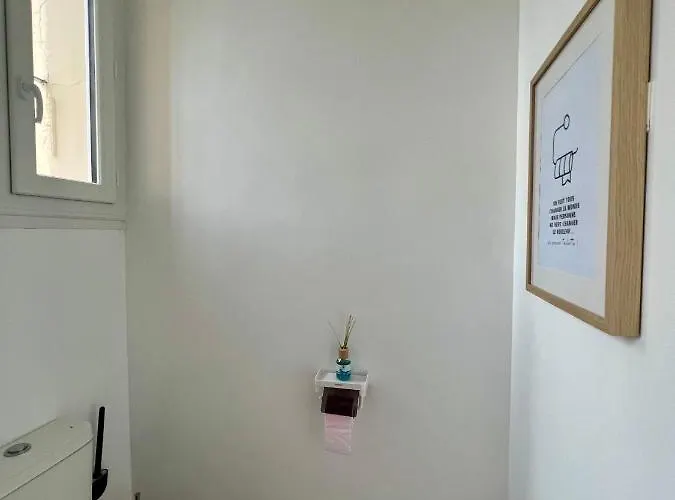 アパート De Luxe Avec Fresque, Hyper Centre Et Parking Sure *