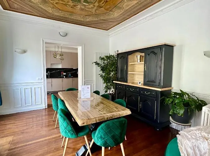 アパート De Luxe Avec Fresque, Hyper Centre Et Parking Sure