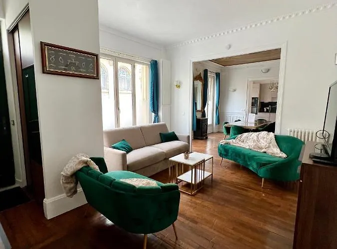 アパート De Luxe Avec Fresque, Hyper Centre Et Parking Sure